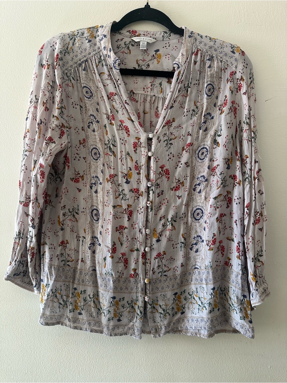 Lucky Brand Light Gray Floral Button-Down Peasant Blouse